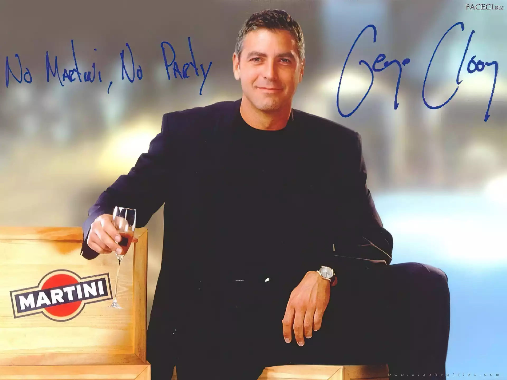 czarny strój, George Clooney, martini